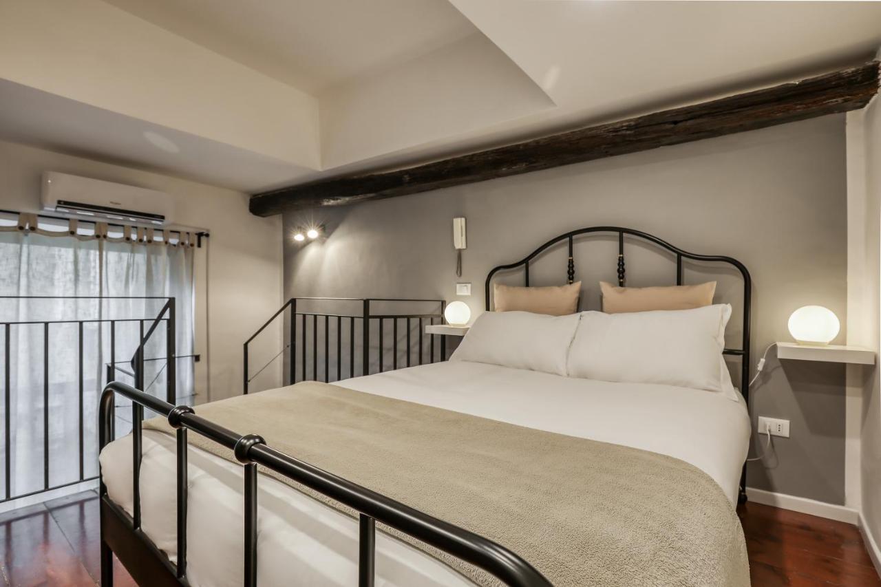 Atrhome Loft Canova * Roma